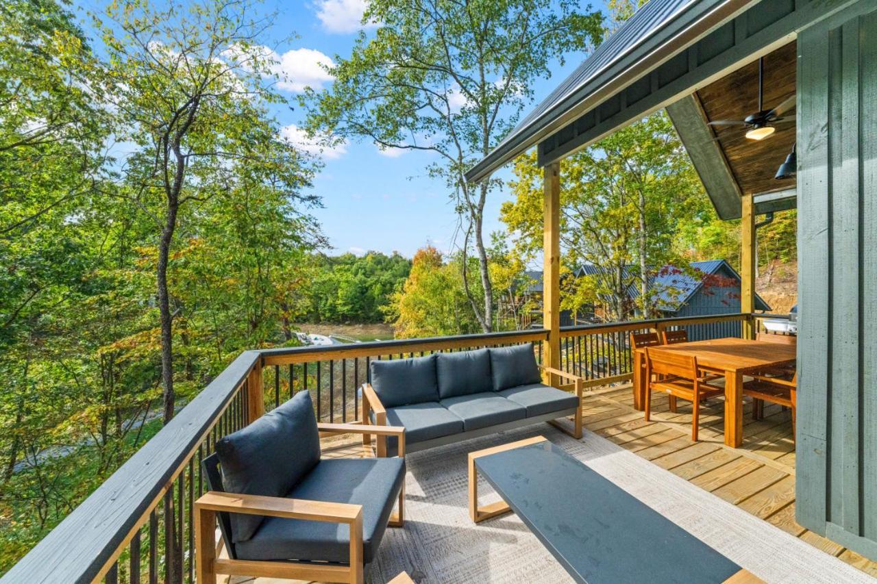 Cozy Cove Retreat W Lake View Hot Tub Firepit 丹德里奇 外观 照片