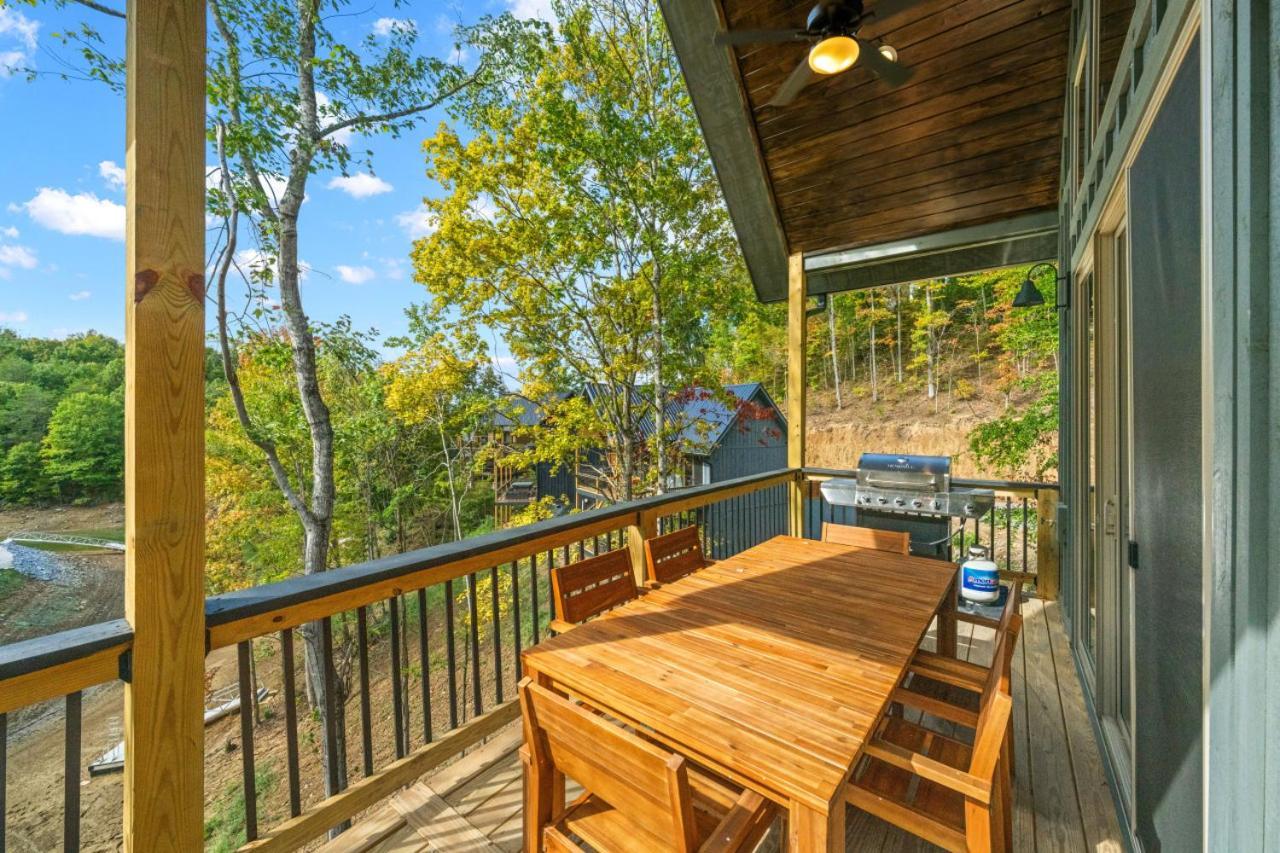 Cozy Cove Retreat W Lake View Hot Tub Firepit 丹德里奇 外观 照片