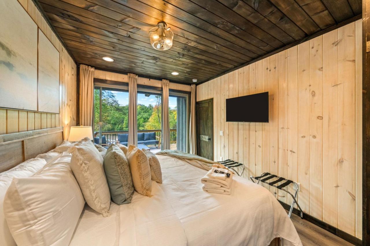 Cozy Cove Retreat W Lake View Hot Tub Firepit 丹德里奇 外观 照片