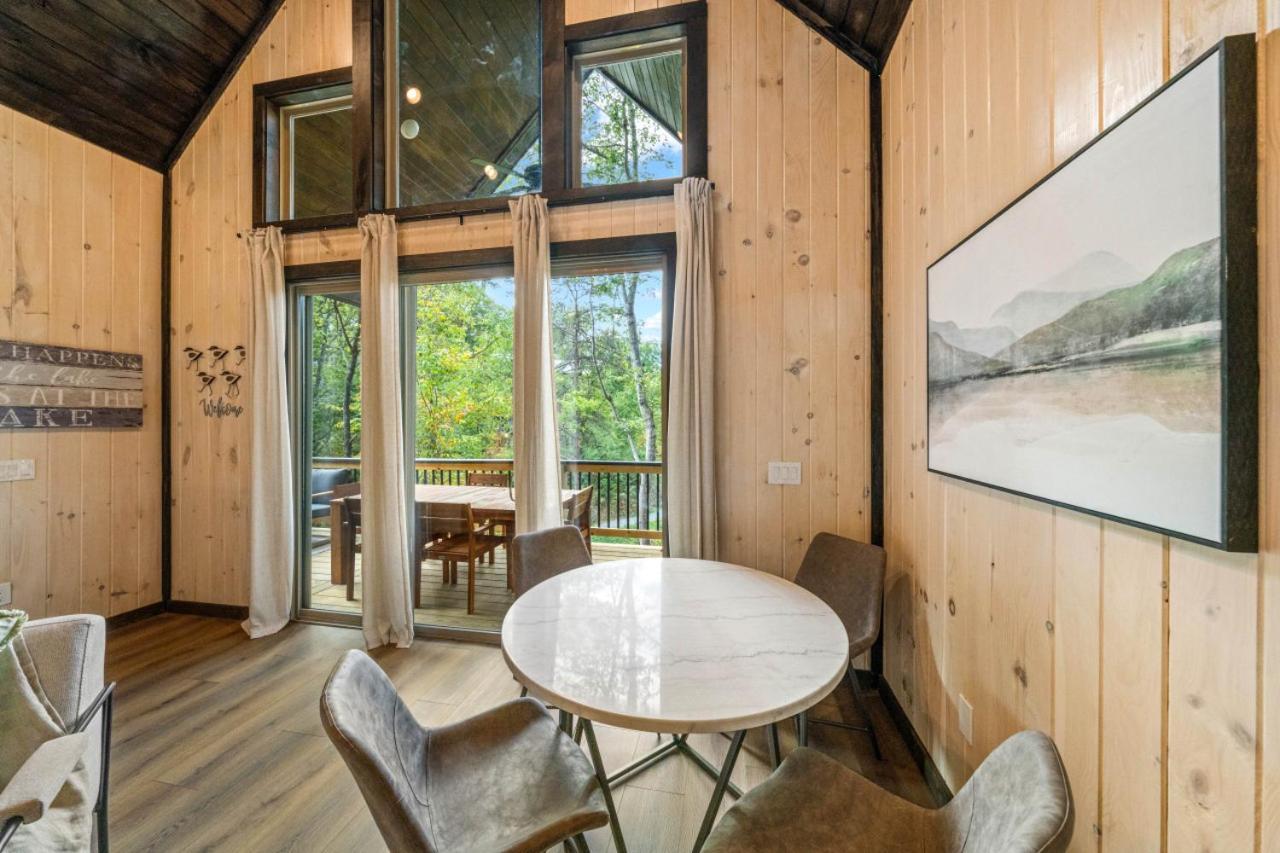 Cozy Cove Retreat W Lake View Hot Tub Firepit 丹德里奇 外观 照片
