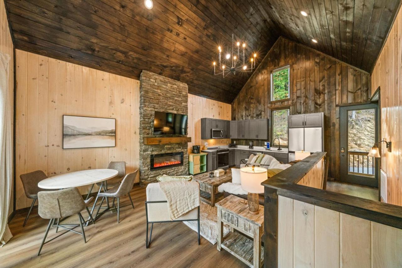Cozy Cove Retreat W Lake View Hot Tub Firepit 丹德里奇 外观 照片