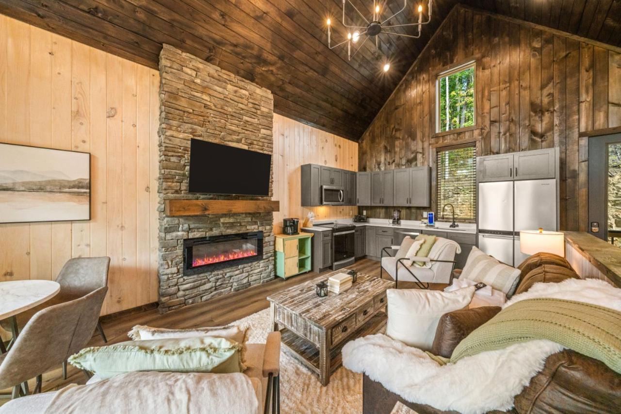 Cozy Cove Retreat W Lake View Hot Tub Firepit 丹德里奇 外观 照片