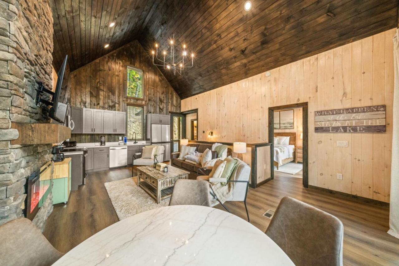 Cozy Cove Retreat W Lake View Hot Tub Firepit 丹德里奇 外观 照片